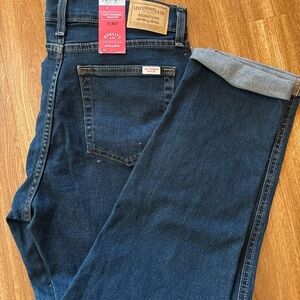 Levi's Women’s Signature Straight Mid Rise Boyfriend Jeans with cuff size 4/27